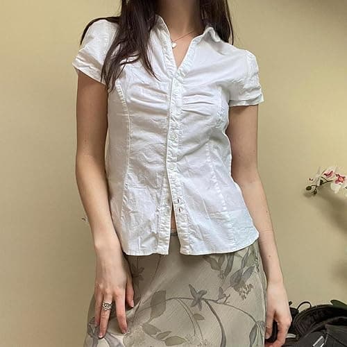 Women Y2k Short Sleeve Button Down Shirts Casual V Neck Button Up Top Vintage Slim Fit Collared Going Out Blouse thumbnail 2