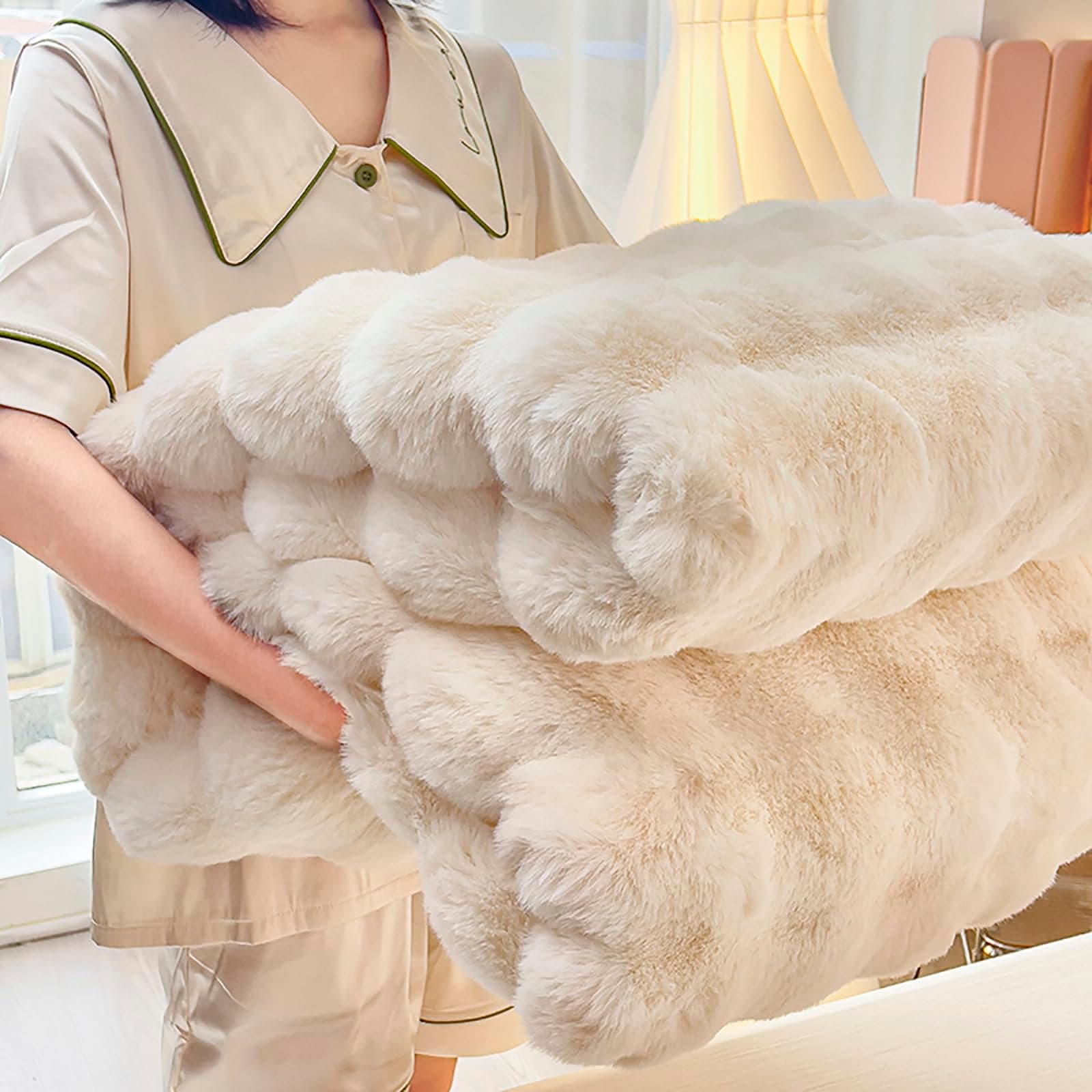 Faux Rabbit Fur Throw Blanket, Luxury Soft Warm Bubble Blanket for Bed, Couch, Sofa, Beige, 127 X 152 CM thumbnail 2