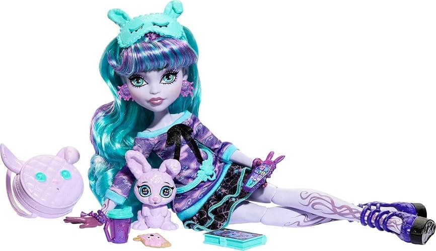 Monster High Creepover Party Doll, Twyla with Pet Bunny Dustin, Sleepover Clothes & Accessories like Hoodie, Book & Backpack thumbnail 6