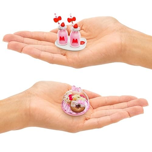MGA's Miniverse Make It Mini Food Sanrio Hello Kitty - Sammlerstücke, Geheimnisvolle Blindverpackung, Basteln mit Harz, Lebensmittel-Nachbildungen, Neuheit, für Sammler & Kinder ab 8, Nicht ESSBAR thumbnail 7