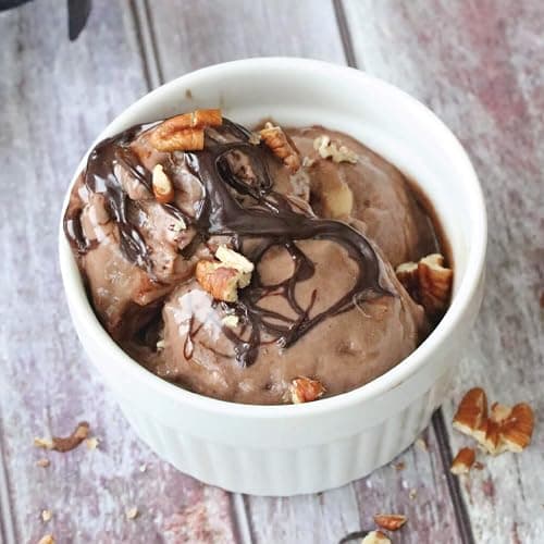 Wildly Organic Chocolate Syrup 20 Oz - Organic, Dairy-Free, Fair Trade, Non-GMO, Kosher, Vegan, Premium Rich Chocolate Flavor - Perfect for Ice Cream, Baking, Coffee, Chocolate Milk, Mocha, & Hot Cocoa - 2 Ingredients: Raw Cacao Powder & Raw Agave thumbnail 6