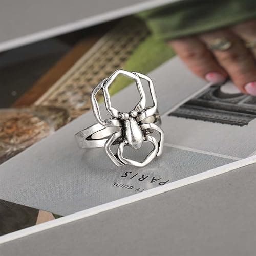 Yheakne Gothic Spider Ring Silver Spider Oxidized Ring Chunky Statement Ring Punk Animal Ring Halloween Jewelry for Women and Girls thumbnail 5