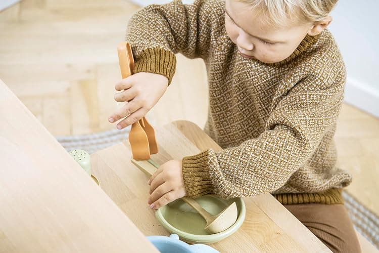 Dantoy: BIO Kitchen Set - 12 Piece Food Playset, Pretend Play Cooking, Realistic Kitchen Toys, Utensils, Recycled Plastic, Kids & Toddlers Ages 2+ thumbnail 5