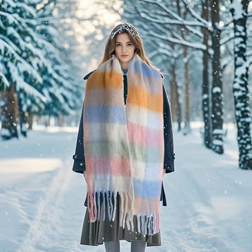 Cute scarf! thumbnail 4