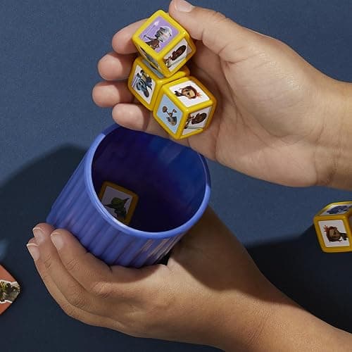 Hasbro Gaming Yahtzee Jr. Star War: Young Jedi Adventures Edition Board Game for Kids | Ages 4+ | 2-4 Players | Counting and Matching Games for Preschoolers thumbnail 2
