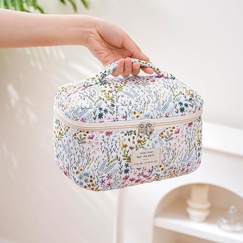 quilted makeup bag!!!! want soo sooo bad thumbnail 3