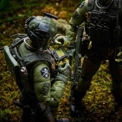 G.I. Joe Classified Series Legacy Collection: Action Soldier - Special Forces, Collectible 6 Inch Action Figure Set with 16 Accessories | G.I. Joe Classified 6 Inch Action Figure Legacy Deluxe - Special Forces Soldier thumbnail 2