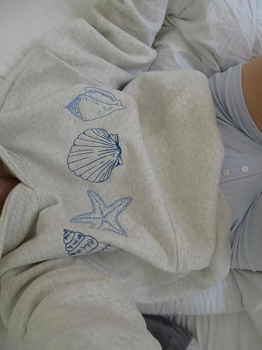 Cute Hoodies for Teen Girls Women Y2k Floral Graphic Oversized Sweatshirt Long Sleeve Aesthetic Preppy Clothes thumbnail 3