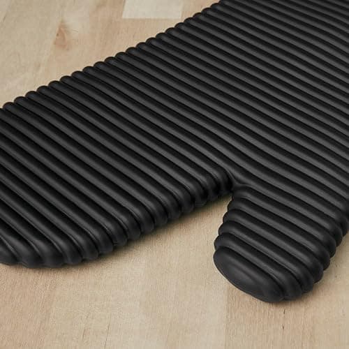 KitchenAid Ribbed Soft Silicone Oven Mitt Set, 7"x13", Onyx Black 2 Count - Onyx Black - 7.5"x13" thumbnail 3
