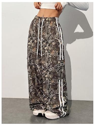 Verdusa Women's Camo Cargo Pants Drawstring Waist Baggy Pants Loose Straight Leg Sweatpants with Pockets thumbnail 6