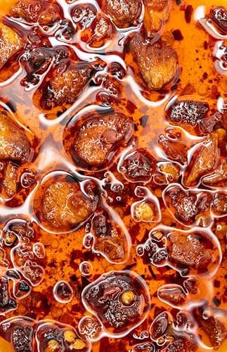 Hot Crispy Oil - Spicy Chili Crisp Blend of Olive Oil, Fresh Crispy Garlic, Shallots & Hot Chili Peppers - Designed for Pizza, Pasta, Eggs, Bread & More - Made in USA - Mild Heat - 6 fl oz - Original thumbnail 9