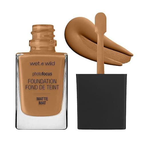 wet n wild Photo Focus Matte Liquid Foundation Caramel, Vegan & Cruelty-Free - Image 1