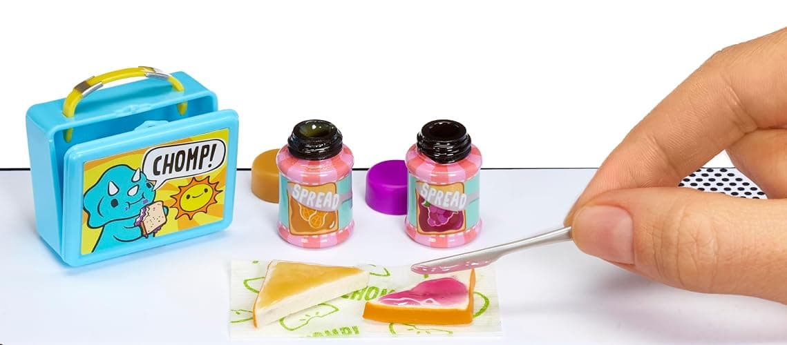 MGA's Miniverse Make It Mini Cafe Serie 5 - Inkl. 1 Kugel, 8 zum Sammeln, Mini-Sammlerstücke, Blindverpackung, Harz-Bastelspiel, Nachgebildete Lebensmittel, Sammler & Kinder ab 8 Jahren, Nicht ESSBAR thumbnail 5