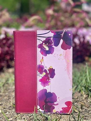 Santa Biblia NTV, Edición personal, letra grande (SentiPiel, Jardín morado, Índice) (Spanish Edition) thumbnail 7