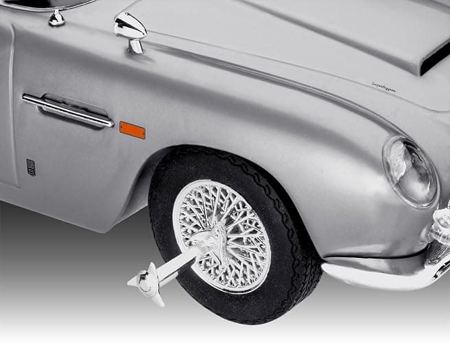 Revell 07746 James Bond Aston Martin DB5 (Click System) 1:24 Scale Unbuilt, Pre-Coloured, Click-Together (Non-Glue), Plastic Model Kit thumbnail 5