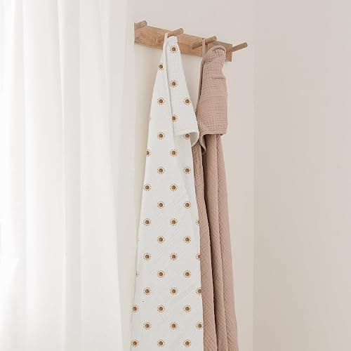 Konssy 2-Pack Muslin Hooded Baby Towels, 100% Cotton, Ultra-Soft & Absorbent Baby Bath Towels with Hood for Newborn & Infant (Camel, Sun,30" x 30") thumbnail 7