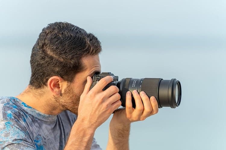 Tamron 70-180mm F/2.8 Di III VC VXD G2 for Sony E-Mount Full Frame Mirrorless Cameras thumbnail 5