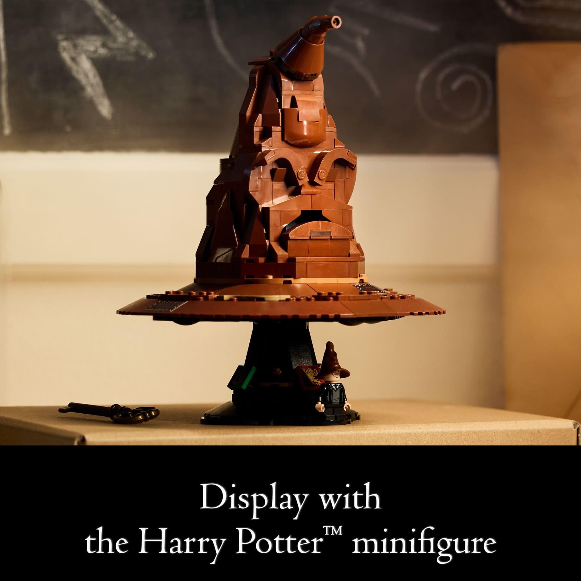 LEGO Set Harry Potter TM 76429 Chapéu Seletor Falante 561 peças thumbnail 6