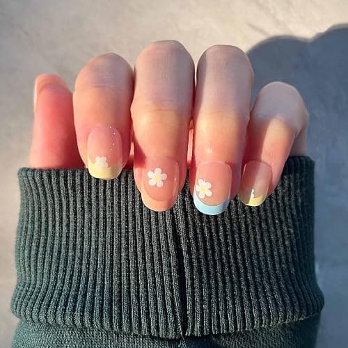 Hkanlre Square French Press on Nails Short Cute Fake Nails Acrylic Flower False Nails for Women and Girls 24PCS thumbnail 4