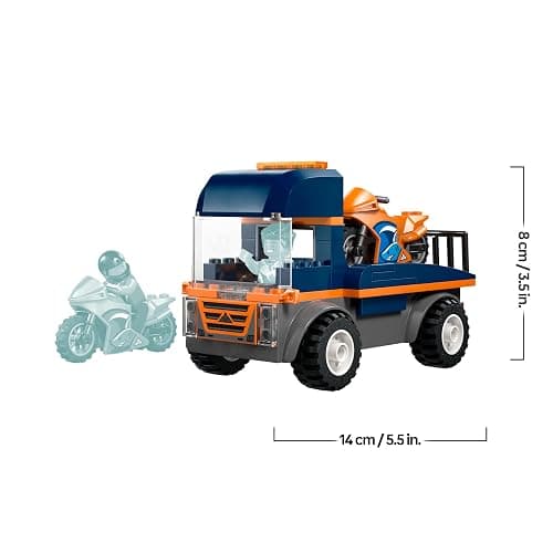 LEGO City Motorradtransporter - Spielzeug zur Förderung der Feinmotorik mit Transporter, 2 Motorrädern, 2 Minifiguren, Rampe und Zubehör - Geburtstagsgeschenk für Jungen ab 4 Jahren - 60491 thumbnail 3