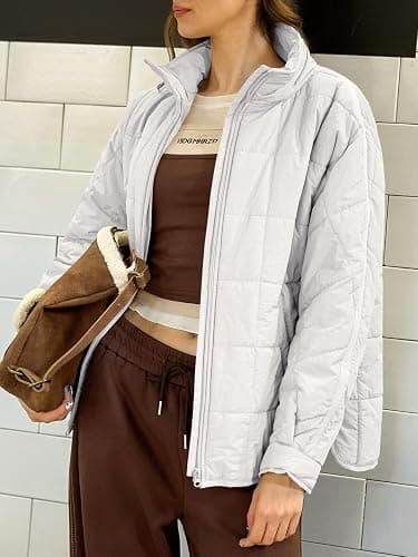 Aiopr Women's Oversized Lightweight Down Coat Long Sleeve Zip Packable Short Puffer Jackets thumbnail 3