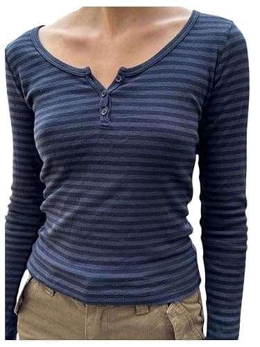 RoseSeek Women's Heart Embroidered Tops Color Block Crew Neck Long Sleeve T Shirts Crop Tops - Image 1