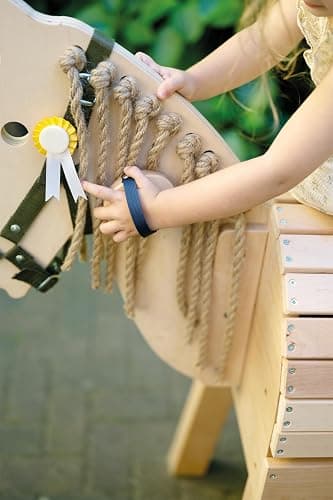 small Foot Spielzeug Pferdepflege-Set Hobby Horse mit Tasche, kindgerechte Utensilien aus Holz, Zubehör für das Pferdespiel, 12419 thumbnail 16