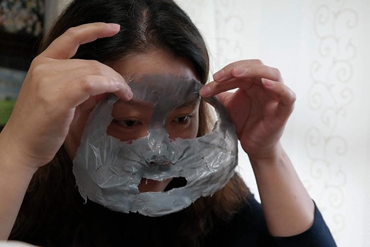 Elizavecca Milky Piggy Hell Pore Clean Up Mask 100ml/3.38 fl.oz. - Peel Off Mask, Charcoal Pore Strips, Pore Cleansing, Removes Dead Skin Cells, Removes Skin wastes, Pore Contraction thumbnail 5
