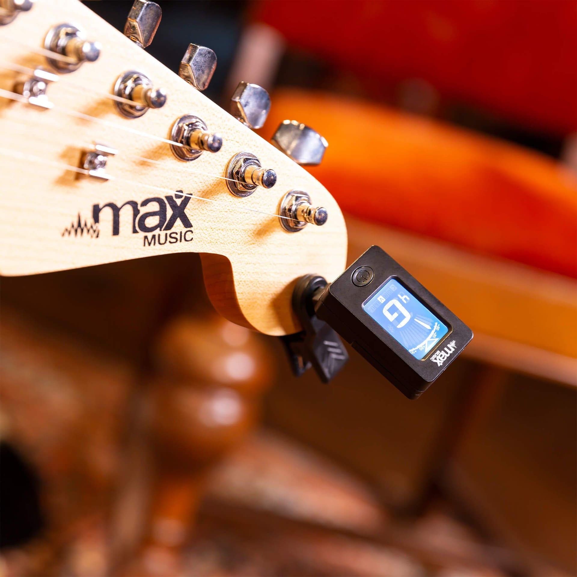 MAX GigKit Red Stratocaster Electric Guitar Pack thumbnail 5