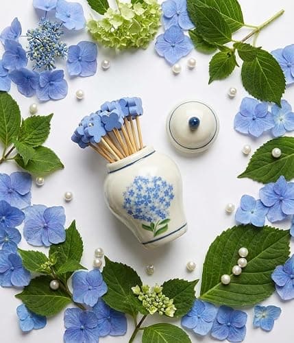 Hydrangea Ginger Jar & Bamboo Cocktail Picks Set - Elegant Ceramic Decor Piece with 20 Eco-Friendly Picks for Entertaining thumbnail 4