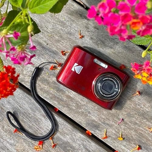 KODAK PIXPRO Friendly Zoom FZ45-RD 16MP Digital Camera with 4X Optical Zoom 27mm Wide Angle and 2.7" LCD Screen (Red) thumbnail 2