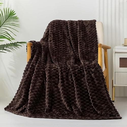 Thickened Velvet Blanket, Multifunctional Napping Cover, Soft and Warm, 100x70cm, Ideal for Students, Home, Flannel, Machine Washable, Comfortable, Stylish, Durable, Multiple Colors. thumbnail 7