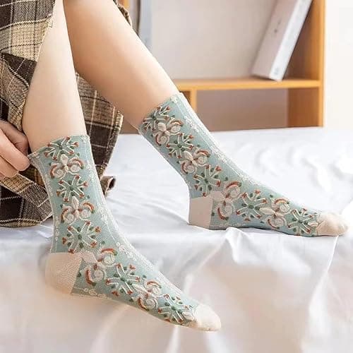 DXYAKY 5 Pairs Womens Floral Cotton Socks Vintage Patterned Crew Socks Novelty Ankle Ruffled Warm Casual Dress Socks thumbnail 4