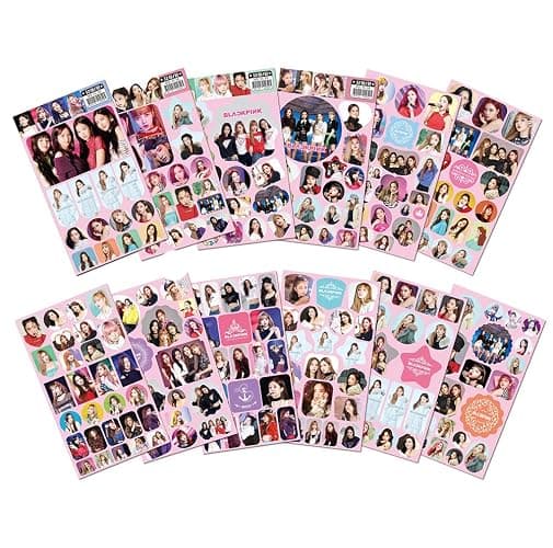 BP Gifts Set- 32 BP Lomo-Karten, 12 Blatt Aufkleber, 1 Handyhalter, 1 Lanyard Schlüsselband, 1 Schlüsselbund,1 Stift, 2 Tattoos thumbnail 2