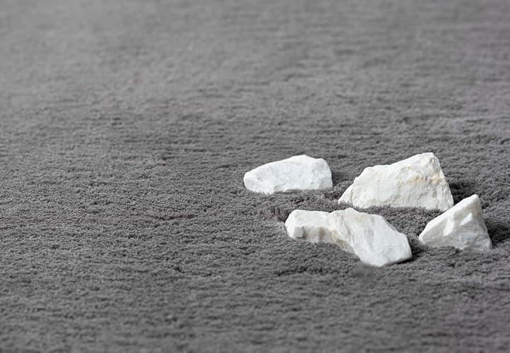 the carpet Relax kuscheliger Kurzflor Teppich, Anti-Rutsch Unterseite, Waschbar bis 30 Grad, Super Soft, Felloptik, Anthrazit, 120 x 160 cm thumbnail 6