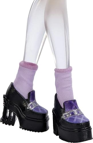 Monster High Self-Scare Secrets Spectra Vondergeist Doll and Accessories Set with 13 Realistic Surprises Like Manicure Kit and Record Player thumbnail 3