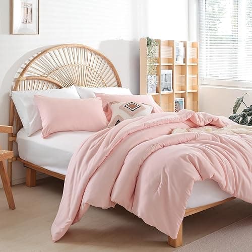 weigelia Super-Soft Micorfiber Comforter Set - Queen Size Blush Pink Lightweight Warmth Comforter for All Season Use, Machine Washable Pink Bedding Set (1 Comforter, 2 Pillowcases) thumbnail 4