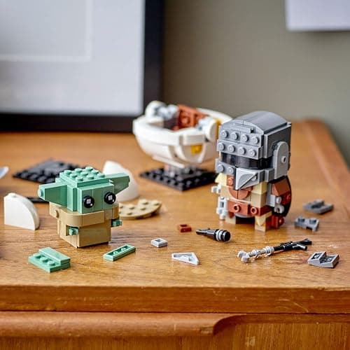 LEGO BrickHeadz Star Wars The Mandalorian & The Child 75317 'Baby Yoda' Building Toy, Collectible Model Figures Set, Gift Idea for Teens thumbnail 3