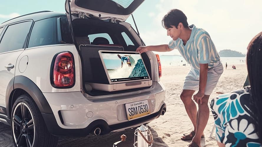 LG StandbyME Go 27" Full HD HDR Smart LED Portable Briefcase TV thumbnail 8