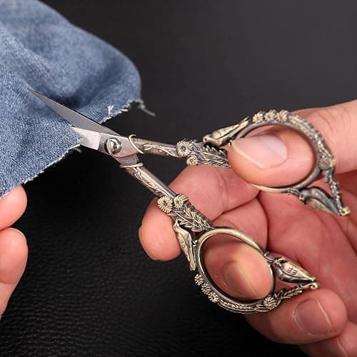 Small Sewing Scissors thumbnail 7
