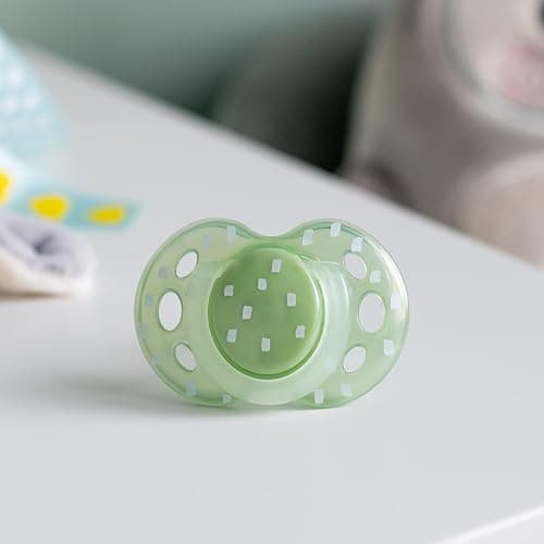 Tommee Tippee Night Time Pacifier, 18-36 Months, Symmetrical Silicone Baglet, BPA-Free Binkies, Glow in The Dark Technology, Green Rainbow, Pack of 6 thumbnail 8