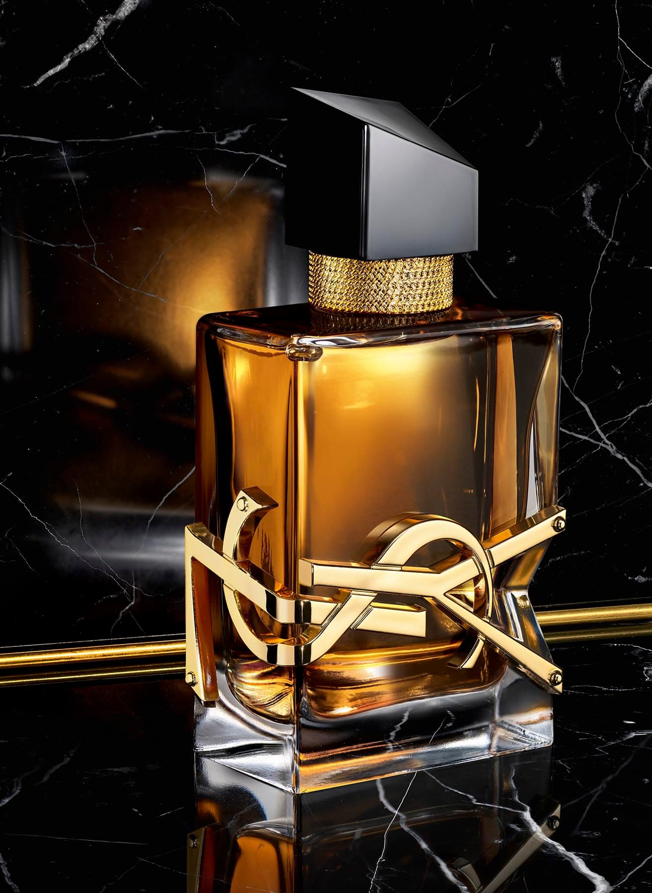 Yves Saint Laurent Libre Intense Eau De Parfum Spray, Amber Fougere, 90 ml (Pack of 1) thumbnail 4