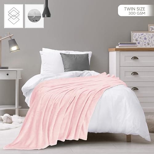 Utopia Bedding Fleece Blanket Twin Size Pink 300GSM Luxury Anti-Static Fuzzy Soft Microfiber Dorm Bed Blanket for Girls (60x80 Inch) thumbnail 2