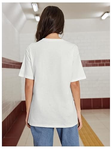 Verdusa Women's Lips Print Graphic Tees Y2k T Shirts Summer Crew Neck Vintage Going Out Tops thumbnail 2