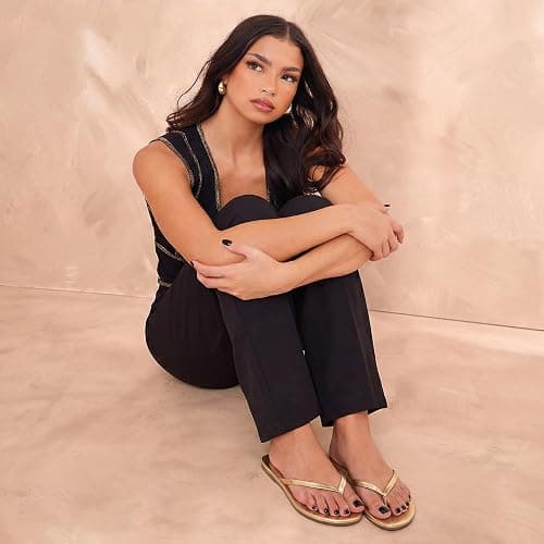 CUSHIONAIRE Cruise Lightweight Womens Flip Flops, Comfortable Beach Sandals for Women with Cushioned Footbed & Flexible Slip On Design thumbnail 8