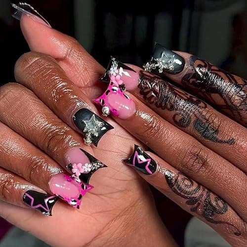 Black Press on Nails Duck Fake Nails with Star Design French Tip Nail Press ons Glossy Glue on Nails Reusable Artificial Acrylic Full Cover False Nail Short Stick on Nail for Women Manicure 24Pcs - Image 1