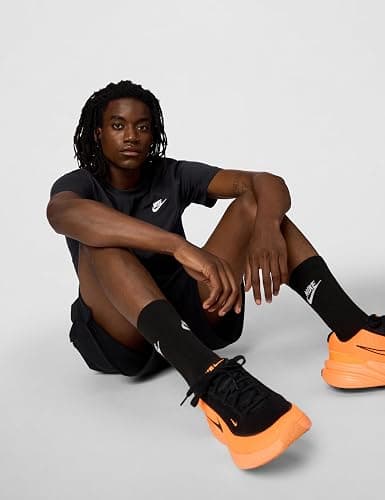 Nike Men's Sportswear Club T-Shirt thumbnail 4