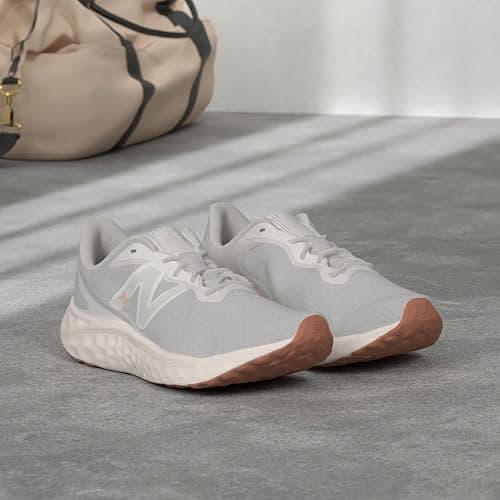 New Balance Women's Fresh Foam Arishi V4 Running Shoe thumbnail 2