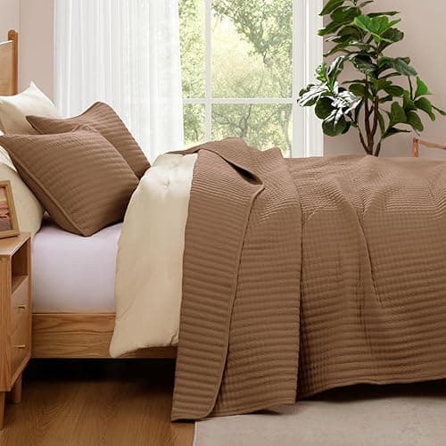 WRENSONGE Queen Quilt-3 Pieces Lightweight Bedspreads Brown Queen Size Quilt Bedding Set for All Seasons, Soft Summer Blanket with 2 Pillow Shams Suitable for Bed, Couch thumbnail 6