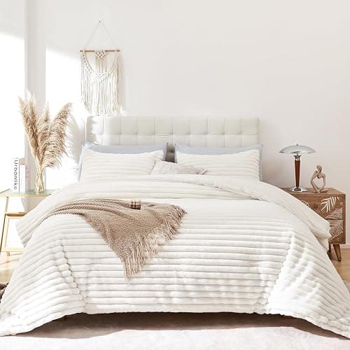 YIKUSH Fluffy Queen Comforter Set 3 Pieces - Cream White Fleece Fluffy Comforter Queen Set, Luxury Fuzzy Queen Bed Set, Soft & Warm Bed Comforter Queen with 2 Pillow Cases thumbnail 5